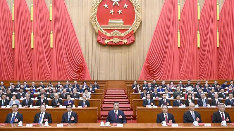 两会 | 十四届全国人大三次会议在京闭幕 习近平等在主席台就坐　